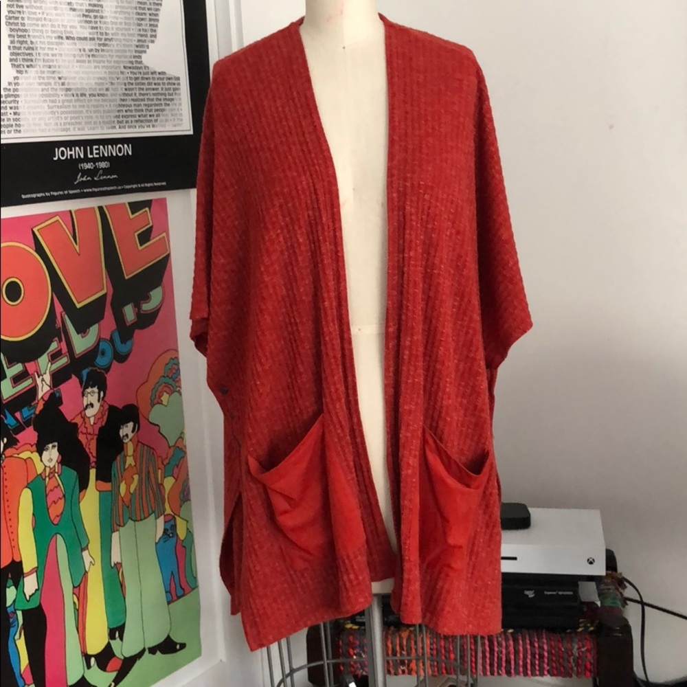 Candies Amber colored wrap/shall